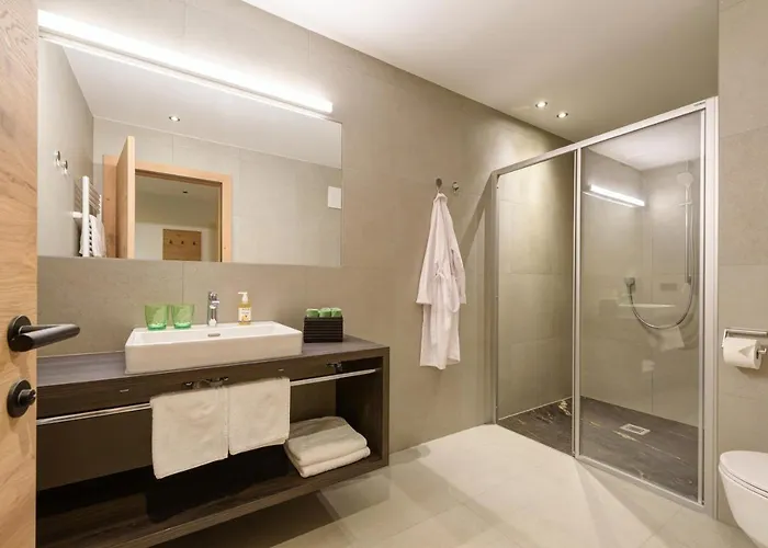 Haus St Anton - In Out شقة *