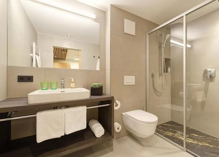 Haus St Anton - In Out