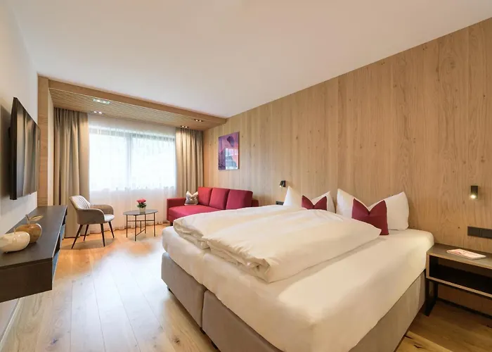 Haus St Anton - In Out شقة *